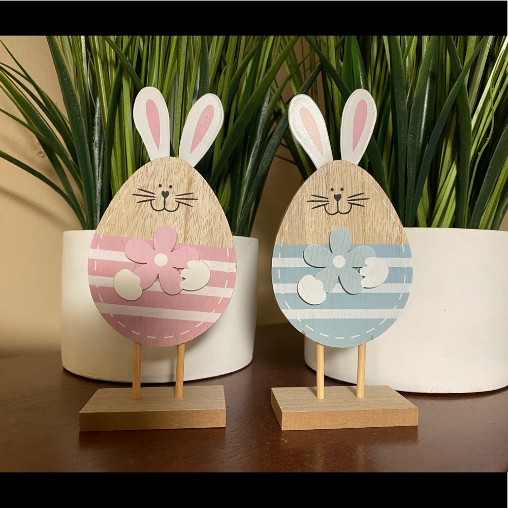 Tiered tray Easter decor